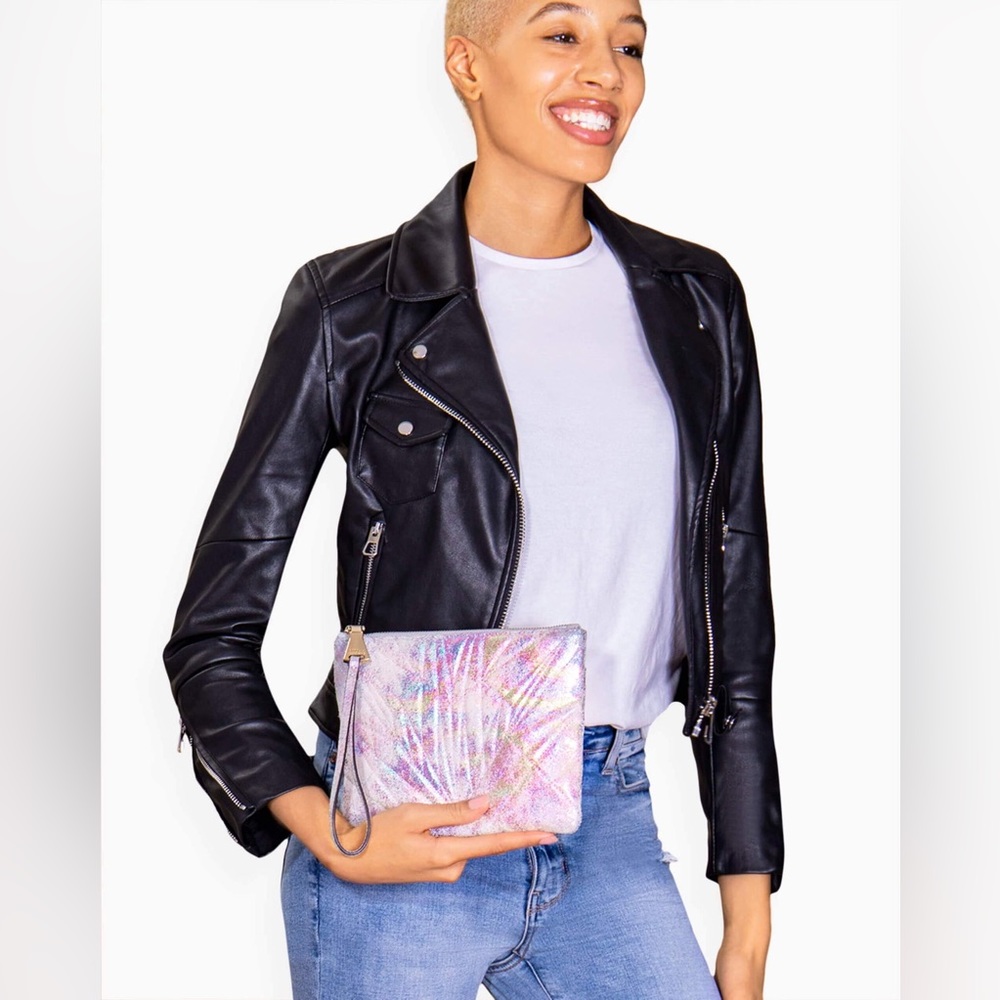 AIMEE KESTENBERG - IT’S A LOVE THING CLUTCH - EUC - Picture 3 of 11